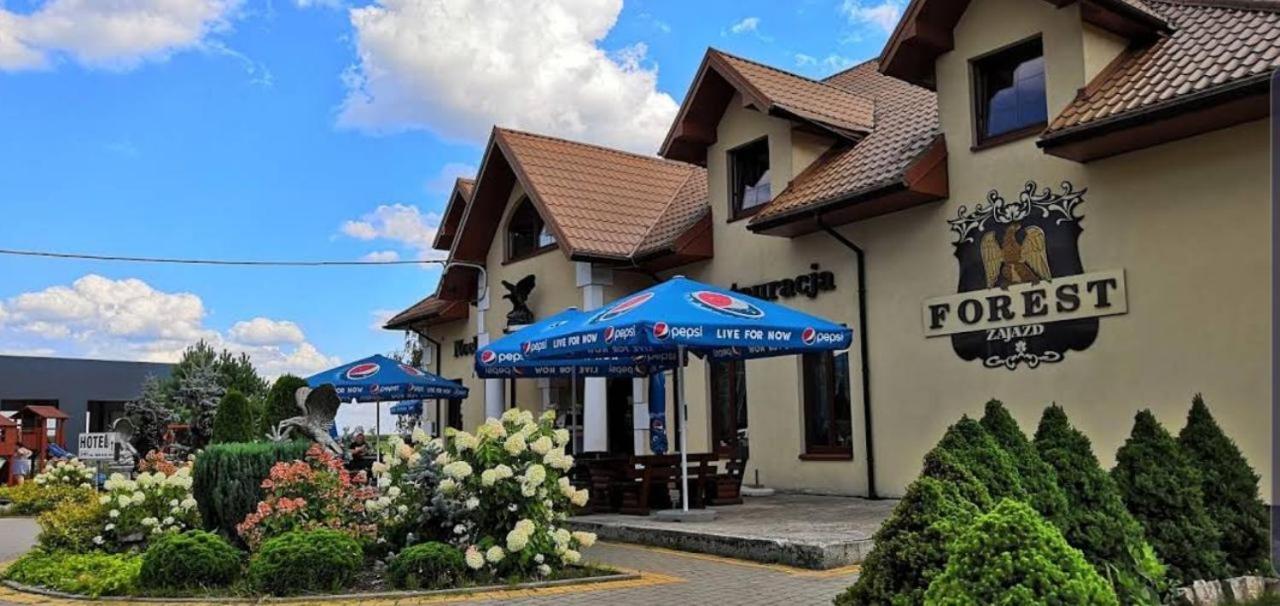 Zajazd Forest Węgrów エクステリア 写真