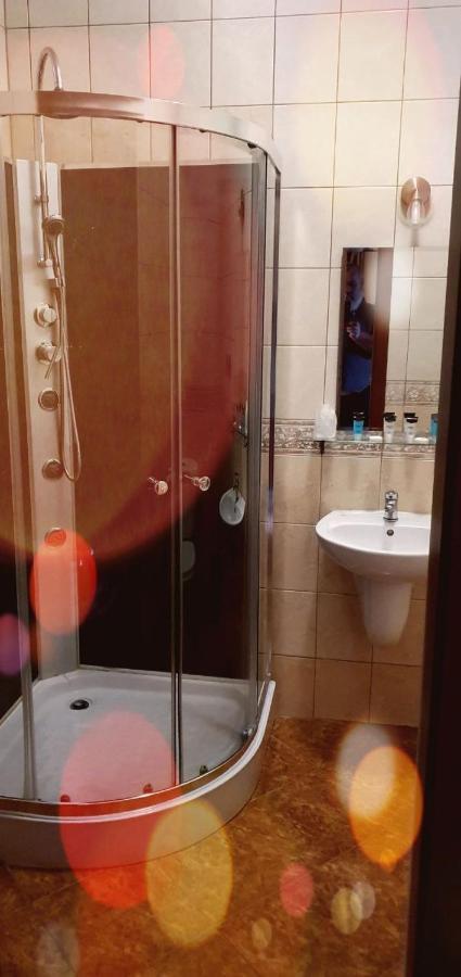 Zajazd Forest Węgrów エクステリア 写真
