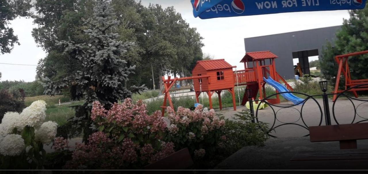 Zajazd Forest Węgrów エクステリア 写真